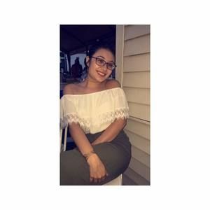 Meet your Posher, Noemi